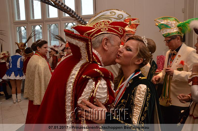 050.jpg