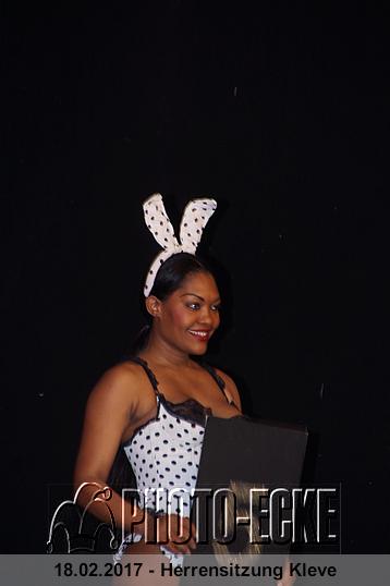 064.jpg