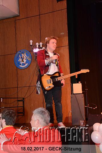 215.jpg