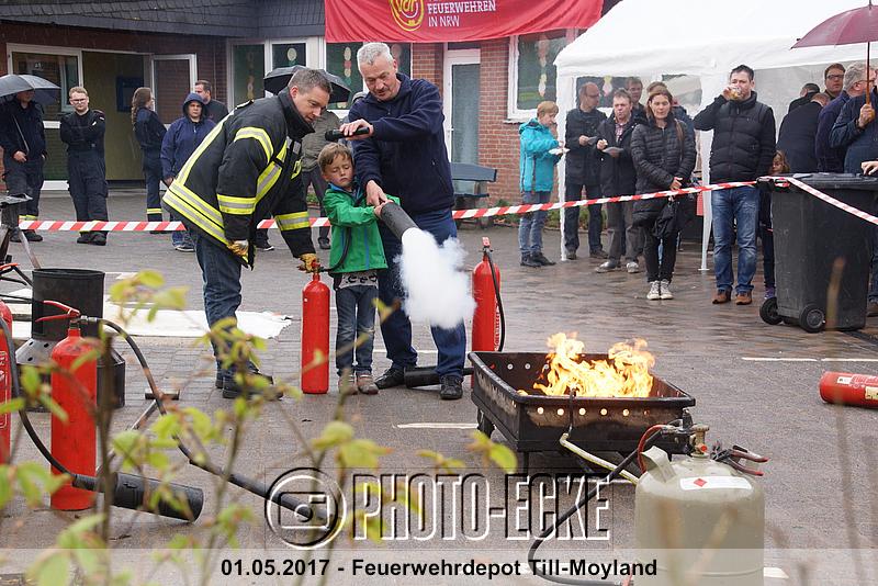 076.jpg