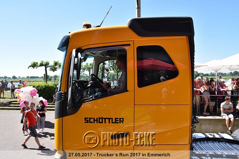 070.jpg