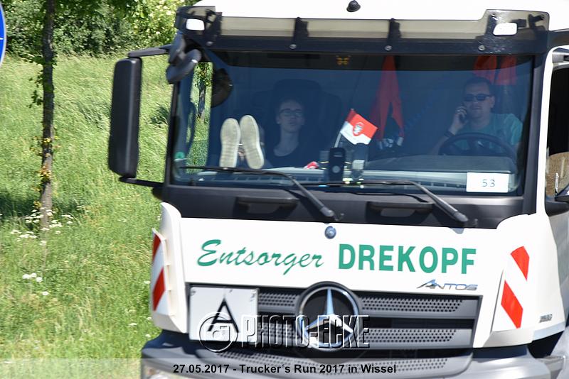 067.jpg