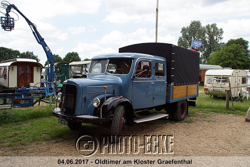030.jpg