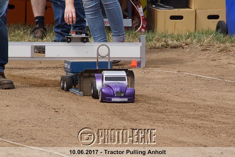030.jpg