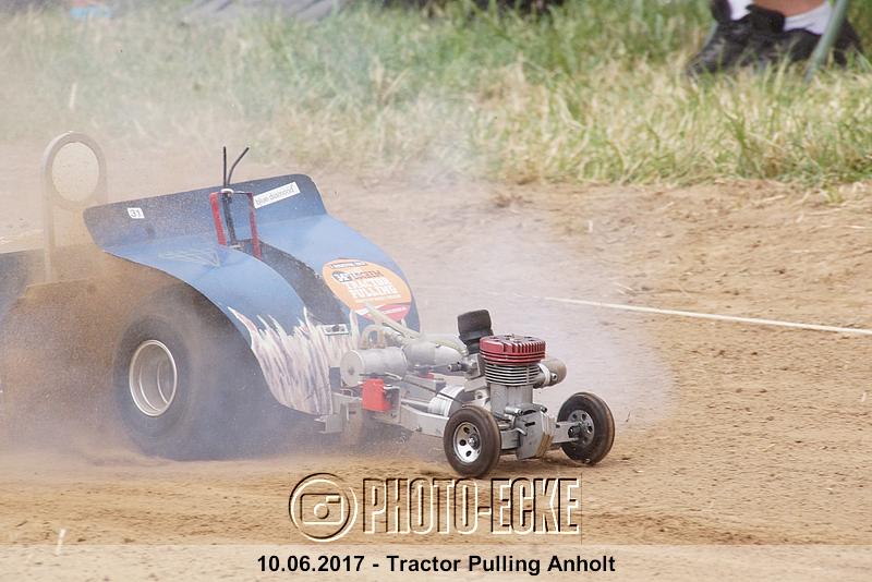 070.jpg