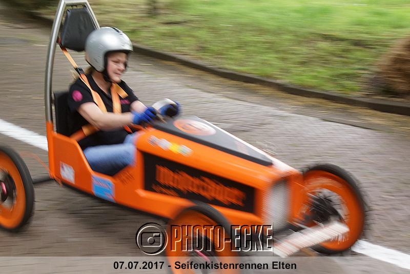 069.jpg