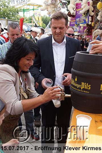 097.jpg
