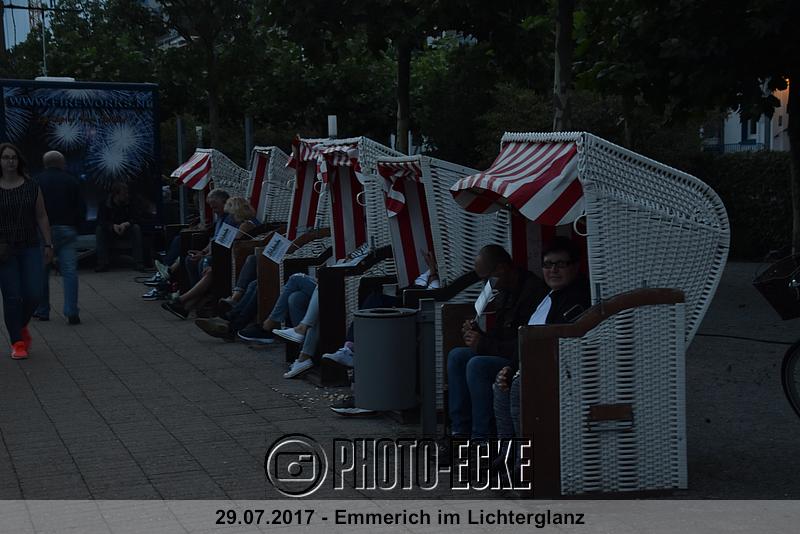033.jpg