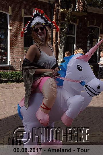 063.jpg
