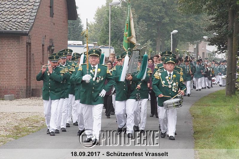 076.jpg