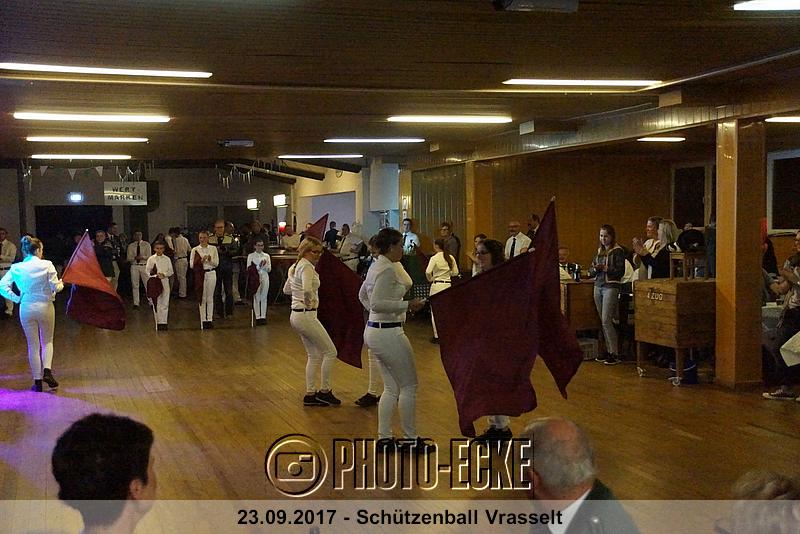 076.jpg