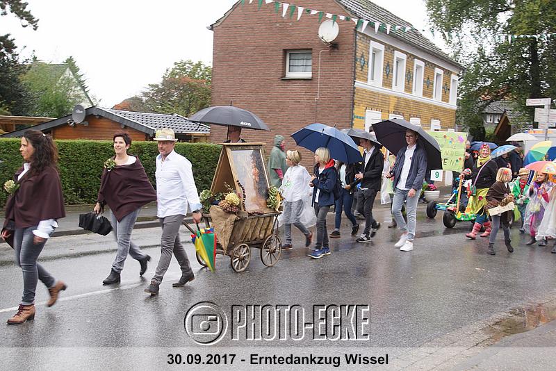 030.jpg