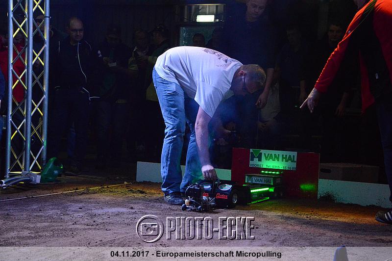 060.jpg