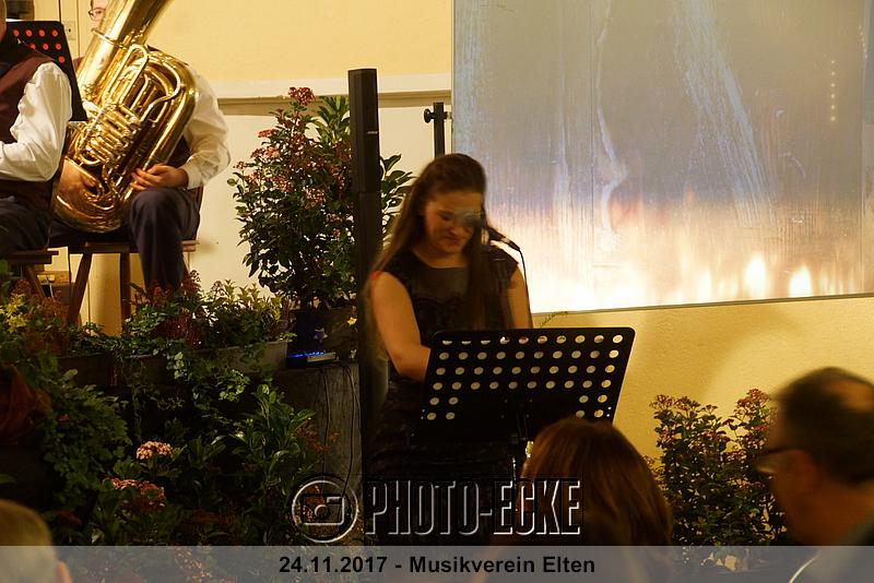 071.jpg